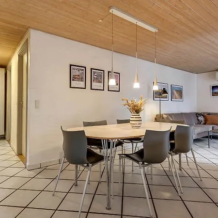 Charming Thatched With Kitchen-sj421 Vakantiehuis