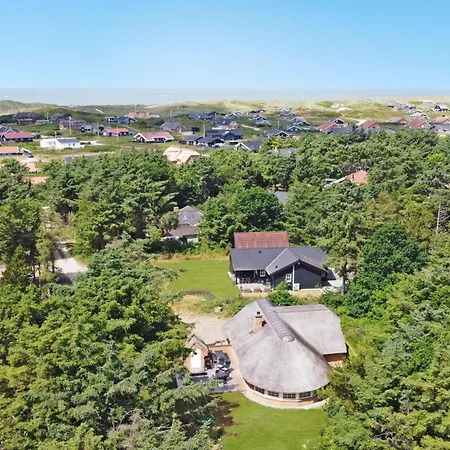 Charming Thatched With Kitchen-sj421 Vakantiehuis *